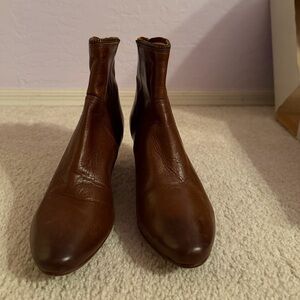 Frye Rich Brown Leather Ankle Booties